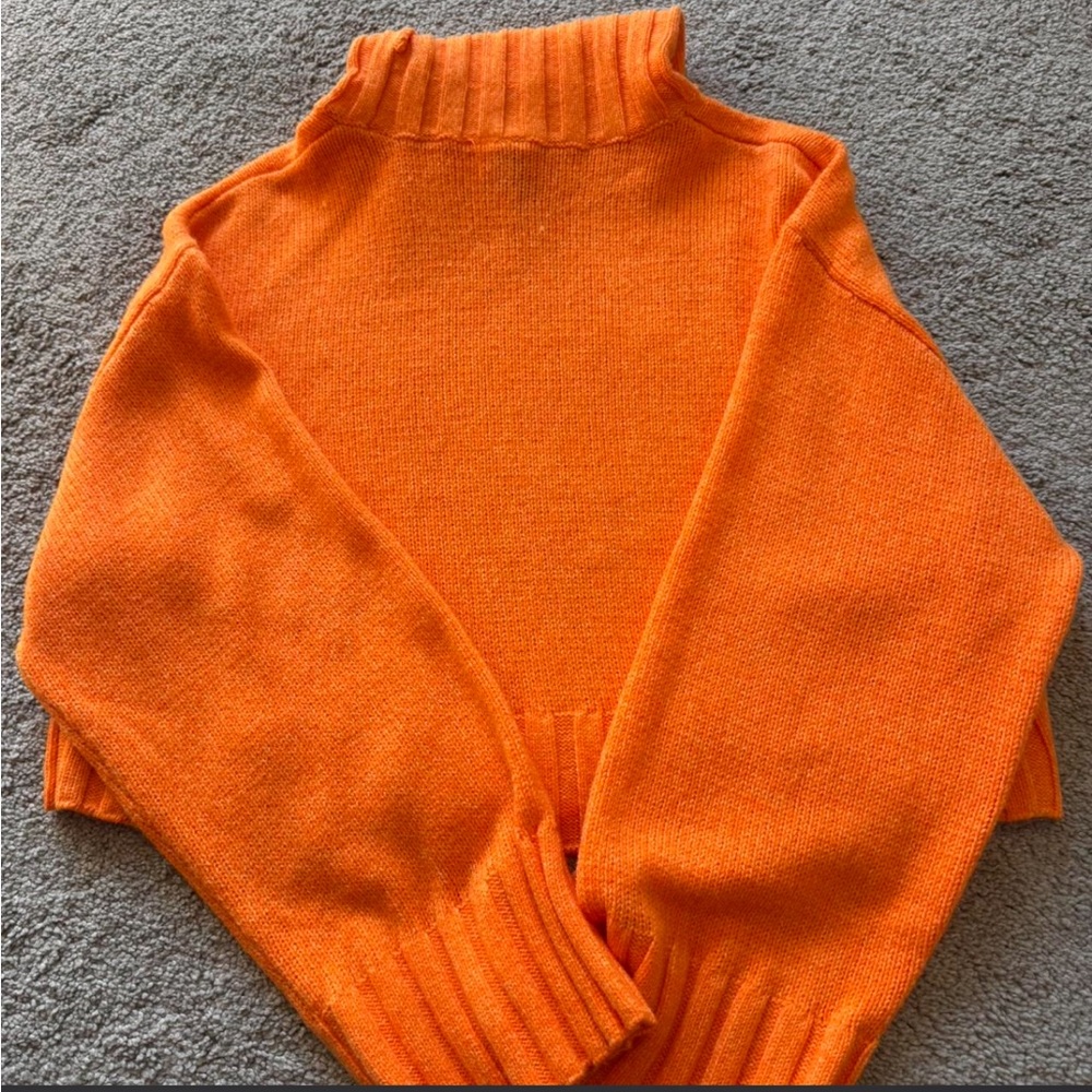 H&M Bright Orange Ribbed Turtleneck Sweater - Picture 2 of 3